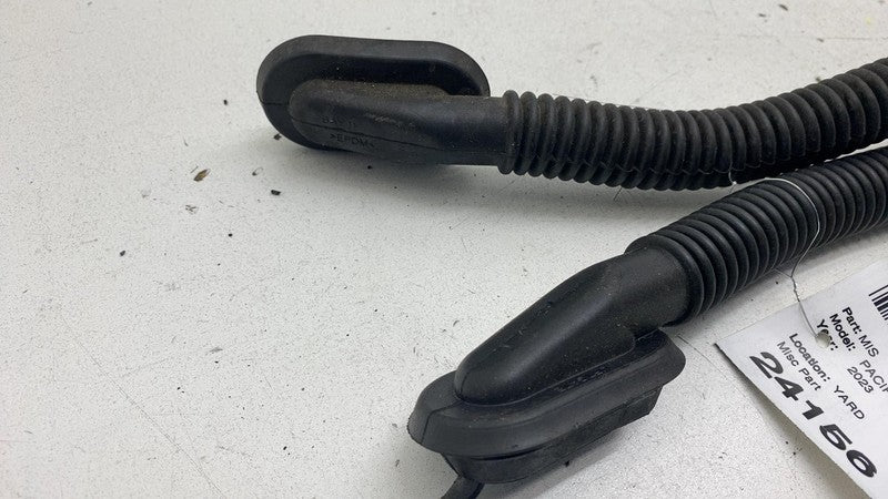 2022 2023 2024 Chrysler Pacifica Rubber Harness Sheath Protective Hose