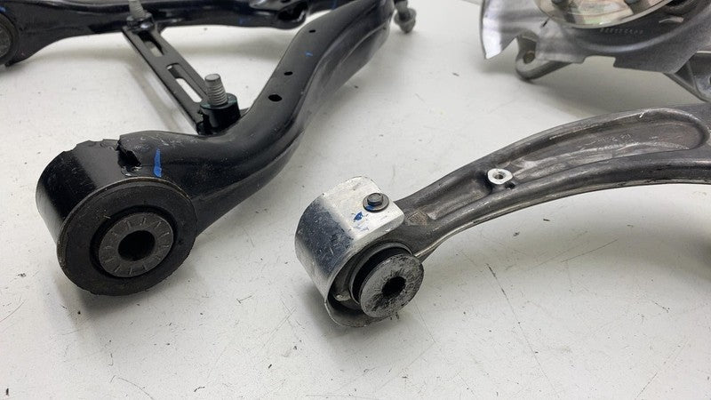 13549863 ⭕ 2025 Chevrolet Silverado 1500 Front Left Spindle Knuckle w/ Control Arm Links