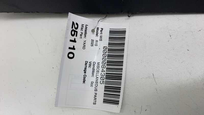 PT00013426 ⭕ 2022 -2025 Rivian R1S Tailgate Liftgate Back Door Upper Trim Cover PT00013426