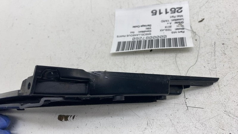 ⭕ 16-20 Model X MX Front Right Door Quarter Applique Corner Glass Cove