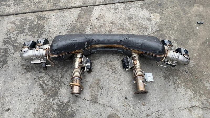 ⭕ 2022-2024 Chevrolet Chevy Corvette 6.2 V8 Exhaust System Rear Muffle