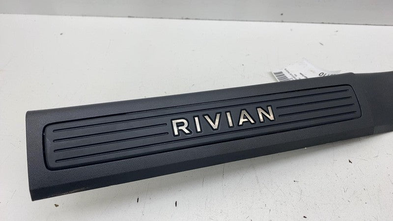 PT00219777 ⭕ 22-25 Rivian R1S Rear Right A-Pillar Kick Panel w/ Scuff Plate Trim PT00219777