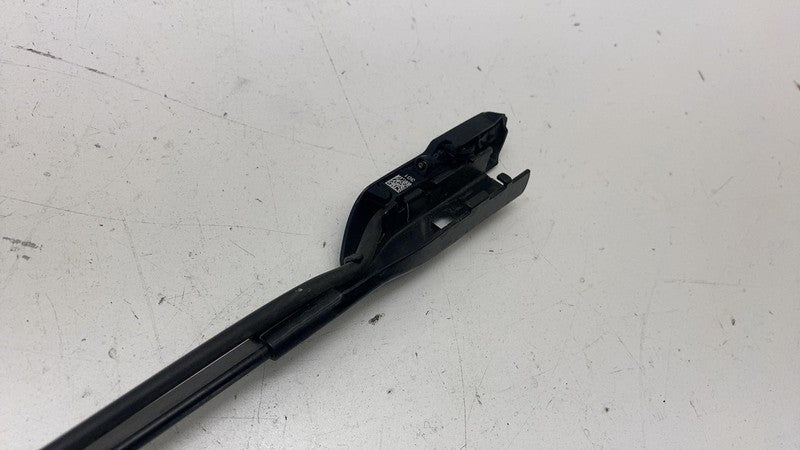 ⭕ 17-23 Model 3 M3 Front Passenger Side Windshield Wiper Arm Right 162