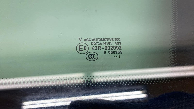 7P5845298 2011-2018 Porsche Cayenne Rear Passenger Side Quarter Corner Window Glass Right