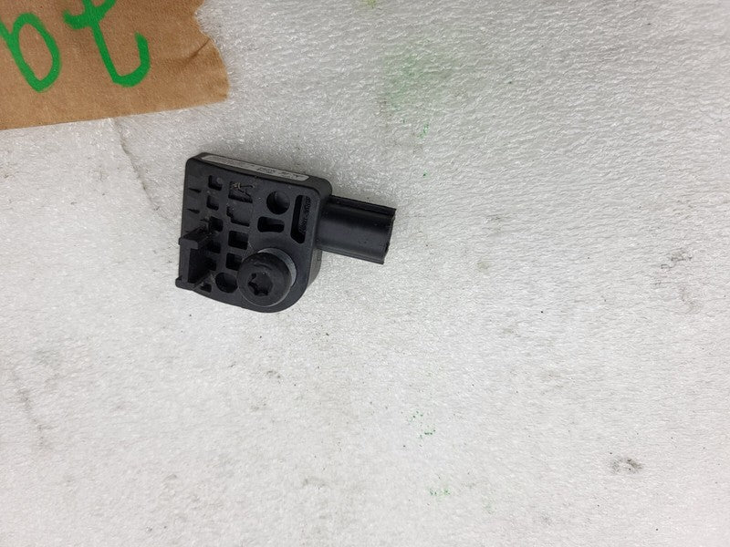 100527400B ⭕12-20 Model S Front Left or Right Acceleration Crash Impact Sensor 1005274-00-B