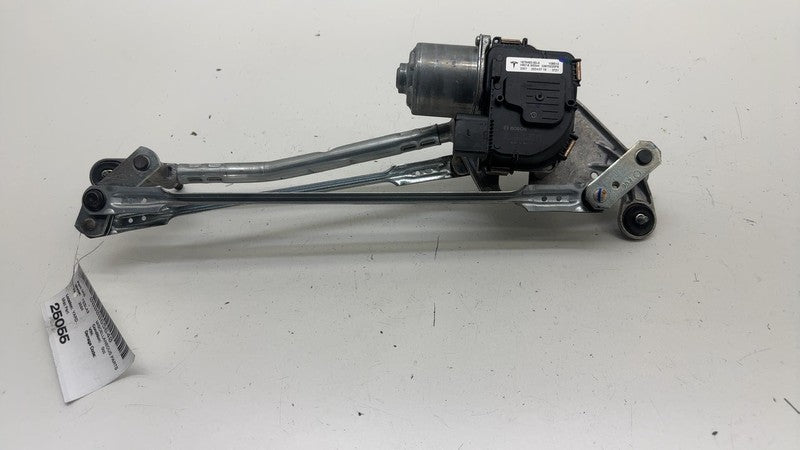 ⭕ 24-25 Tesla Model 3 Front Windshield Wiper Motor Linkage Module 1878