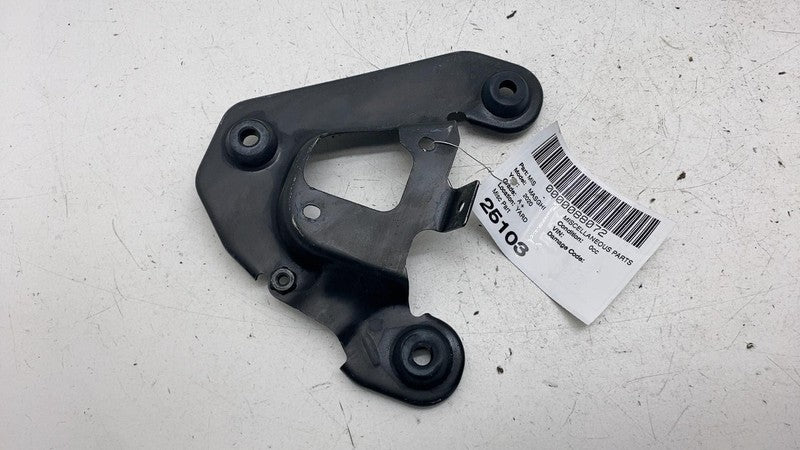 70583037 ⭕ 14-20 Maserati Ghibli Front Left/Right Air Intake Cleaner Box Bracket 70583037