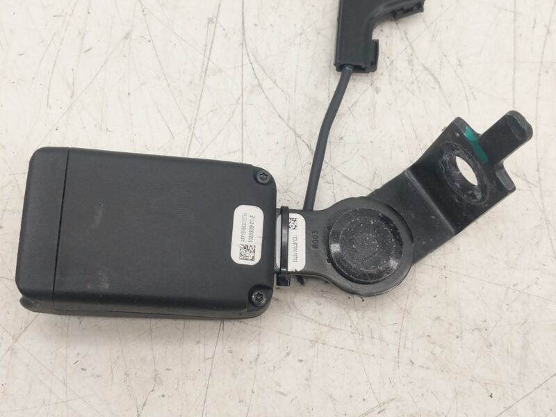 1085939 01 E ⭕ 2017-2020 Tesla Model 3 Rear Side 2nd Row Seat Belt Buckle Left 1085939-01-E
