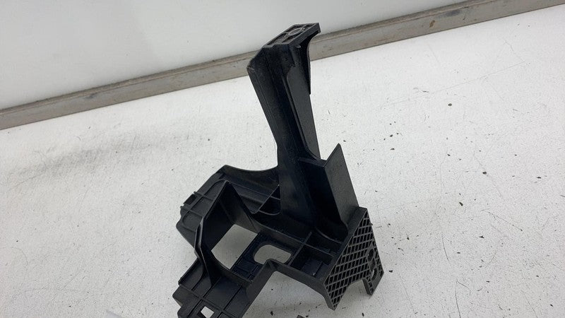 ⭕ 2017-2020 Maserati Levante Fuse Relay Junction Box Support Bracket 6