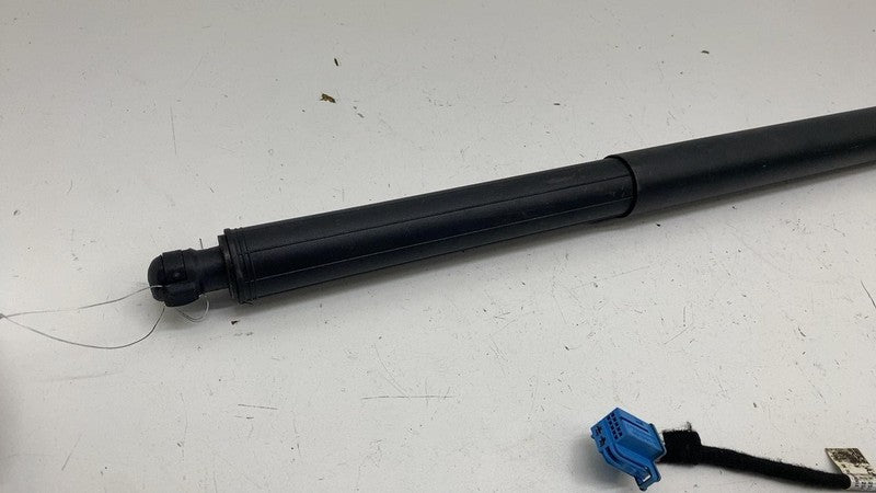 A 297 890 02 00 ⭕ 2022 Mercedes EQS 450+ Right Side Tailgate Shock Strut Gas Spring A2978900200