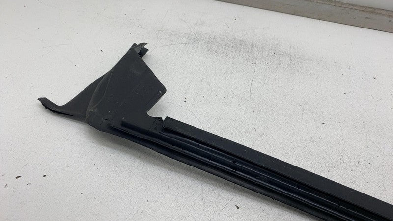 ⭕ 2021-2023 Tesla Model X Front Passenger Side Inner Belt Door Rubber 