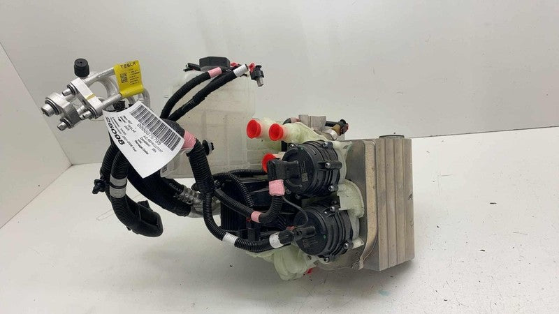21-25 Model 3 Supermanifold Refrigerant Chiller + Coolant Reservoir 15