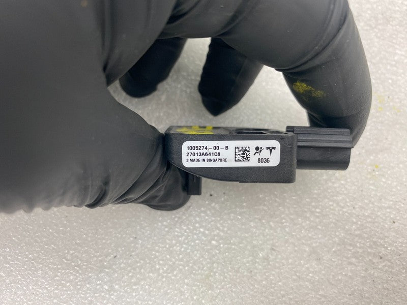 100527400B ⭕12-20 Model S Front Left or Right Acceleration Crash Impact Sensor 1005274-00-B