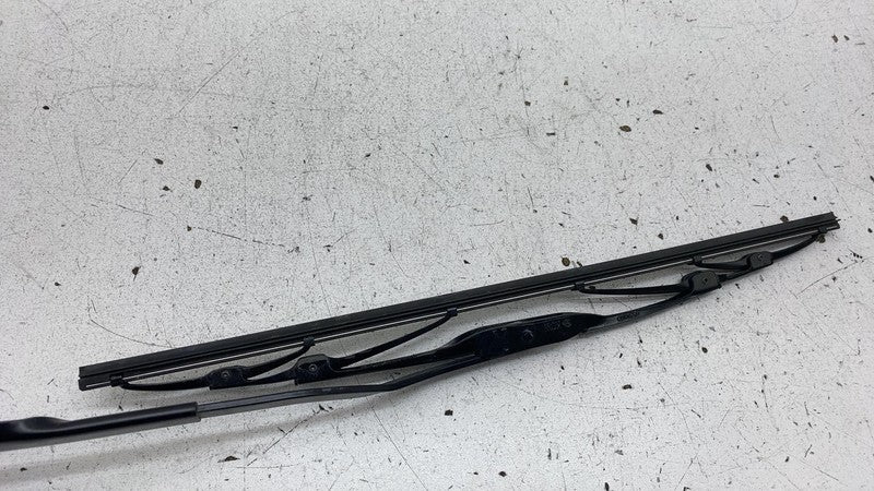 2022 2023 2024 Kia EV6 Passenger Side Windshield Wiper Arm & Blade Rig