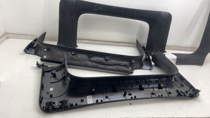 105155406J ⭕16-20 Model X Rear Right & Left Falcon Door Upper & Lower Trim SET 1051554-06-J