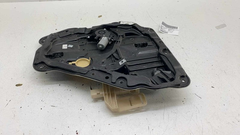 ⭕ 2018-2024 Jeep Wrangler Rear Right Door Window Regulator & Carrier 68301948AA