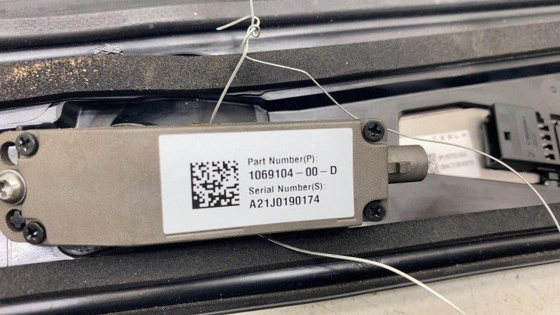 ⭕ 21-23 Model X Left B-Pillar Applique Trim Molding Camera & Seal 1614