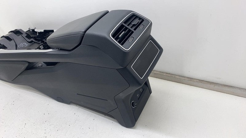 ⭕ 2021-2022 Audi E-Tron Quattro Front Center Console Assembly