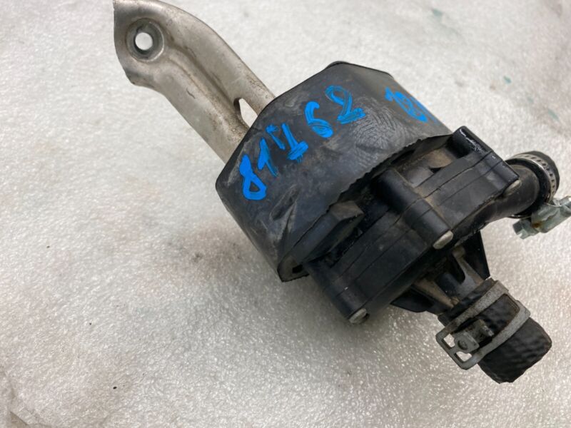 2016-2020 Tesla Model X MX Cooling System Auxiliary Coolant Water Pump Assembly