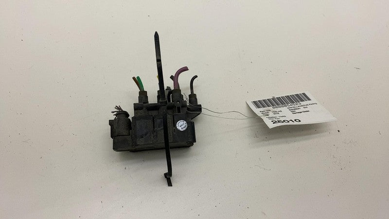 102791900B 2016-2020 Tesla Model S X Air Suspension Main Solenoid Control Valve Block Assy