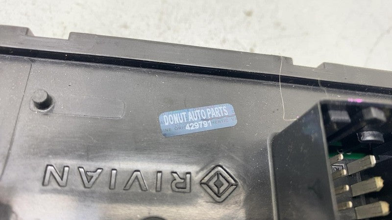 PT00031575E 2022-2024 Rivian R1T R1S Left Dash Fusebox Power Relay Control Module ECM Assy