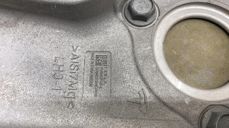 104412200E 17-23  Model 3 Front Left Spindle Knuckle w/ Wheel Hub & Shield RWD 1044311-00-E