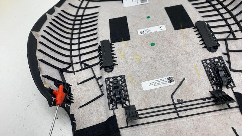 ⭕ 24-25 Tesla Model 3 Front 1R Left or Right Seat Back Panel Trim 1809