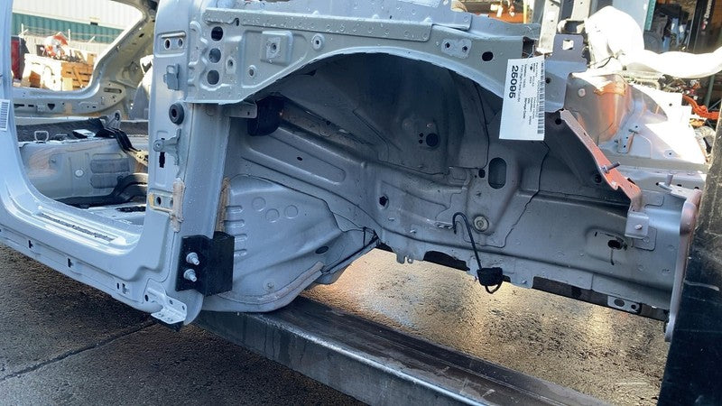 ⭕ 2022-2024 Polestar 2 Front Passenger Side Structural Frame Horn Cuto