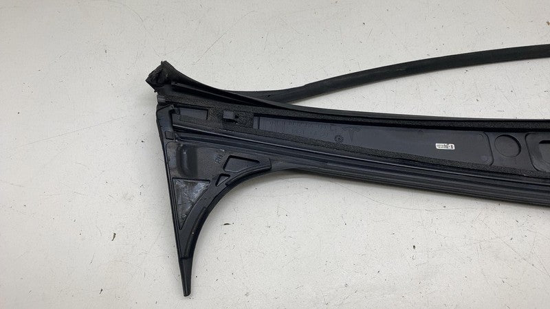 ⭕ 2016-2020 Tesla Model X MX B-Pillar Applique Glass Right w/ Seal 103