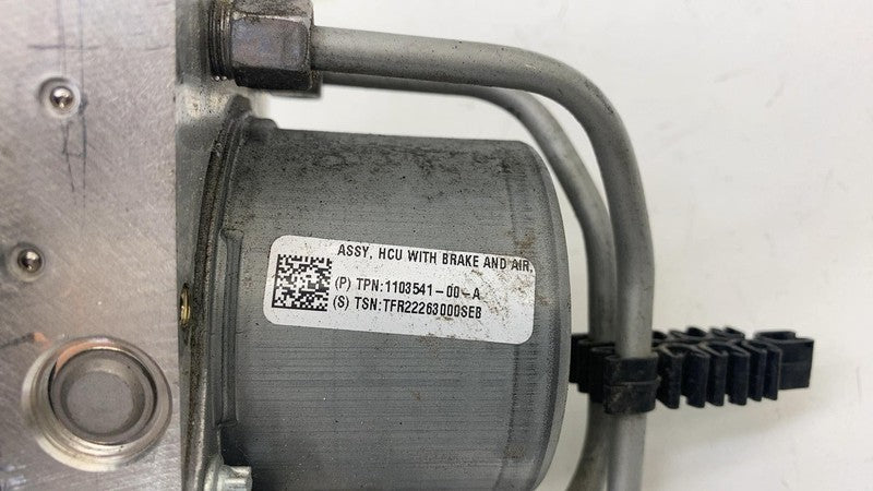 1044745-00-B ⭕ 2017-2023 Tesla Model 3 M3 Anti-Lock Brake System ABS Pump Module 1044745-00-B