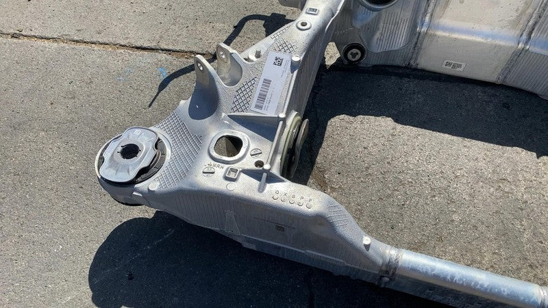 ⭕22-25 EQS 450+ V297 Rear Suspension Subframe Crossmember Cradle RWD A