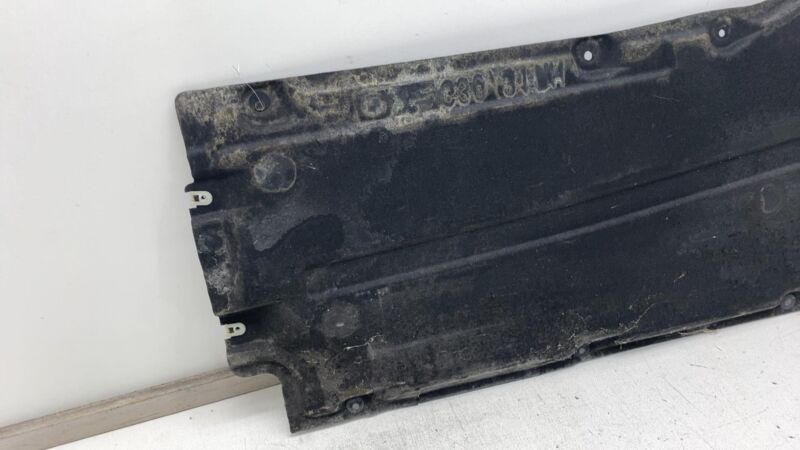 748506 10 2017-2022 BMW 530e G30 Right Floor Under Body Cover Splash Shield Guard Panel RH