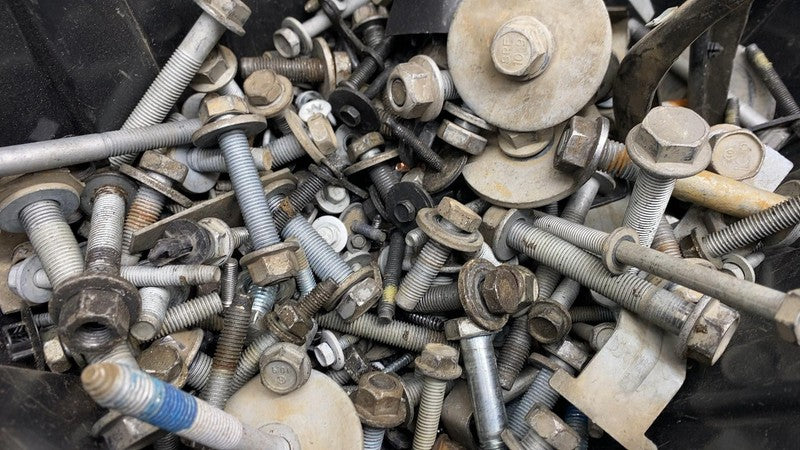 ⭕ 2017 Jeep Wrangler Set of Bolt