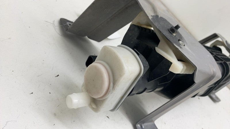 52029887AC ⭕ 20-23 Ram ProMaster 1500 2500 3500 Canister Fuel Vapor Evaporator 52029887AC