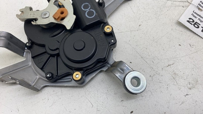 69050-47101 ⭕ 2023-2025 Toyota Prius Rear Passenger Side Door Lock Actuatror Latch Right RH