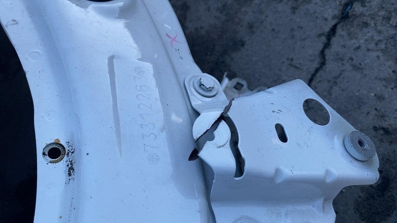 ⭕2018 2019 BMW 530e Front Driver Side Body Frame Horn Structural Cutou