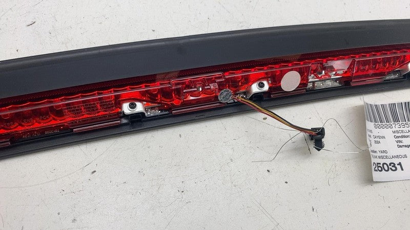9Y3945097D ⭕ 2020-2024 Porsche Cayenne High Mounted Trunk Brake Stop Light Lamp 9Y3945097D