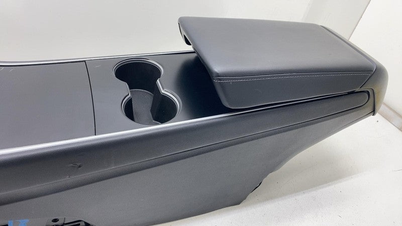 ⭕17-20 Model 3 Y Front Floor Center Console Armrest & Carrier GEN 1 10