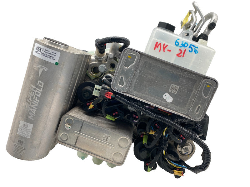 20-23 Model Y Supermanifold Refrigerant Chiller + Coolant Reservoir 1547595-96-F