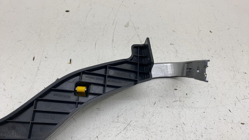 PT00044546-E ⭕ 2025 Rivian R1S Rear Driver Side 2nd Row Seat Upper Cushion Trim Garnish Left