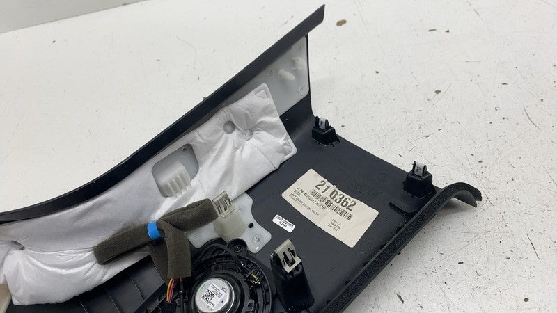 ⭕ 18-21 Lincoln Navigator Rear Left D-Pillar Upper Trim Cover JL7B-402