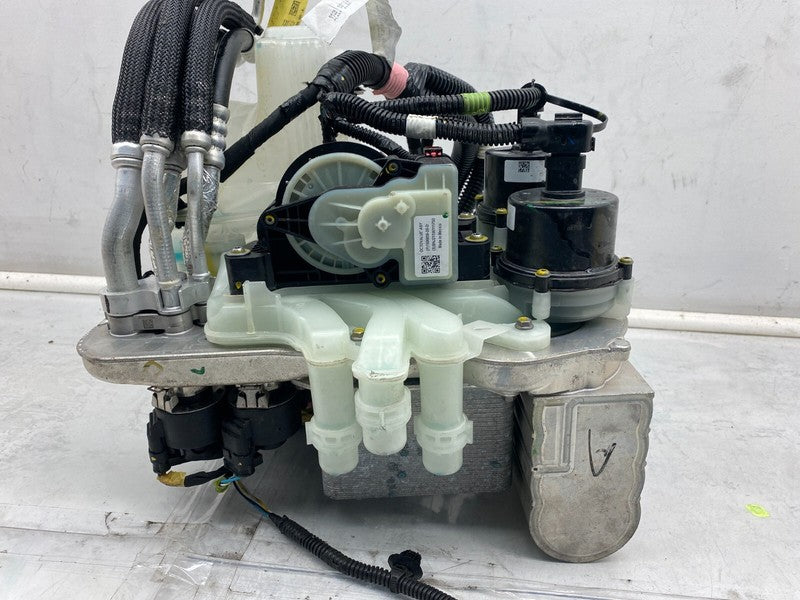 1506803 00 F 20-24 Model Y Supermanifold Refrigerant Chiller & Coolant Reservoir 1506803-00-F