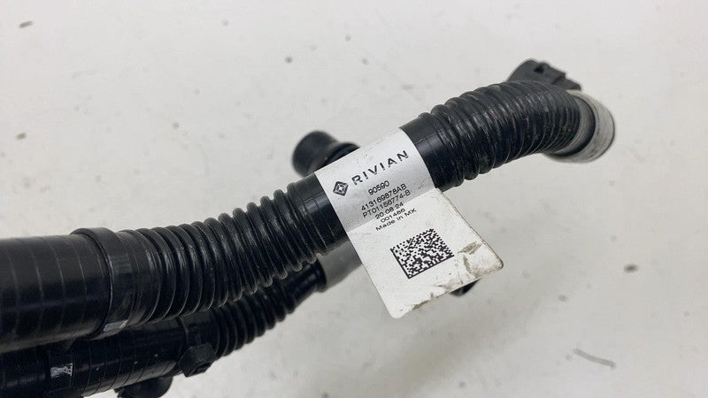 PT01156774B ⭕ 2025 Rivian R1S Drive Unit Coolant Water Hose Tube Pipe Assembly PT01156774-B