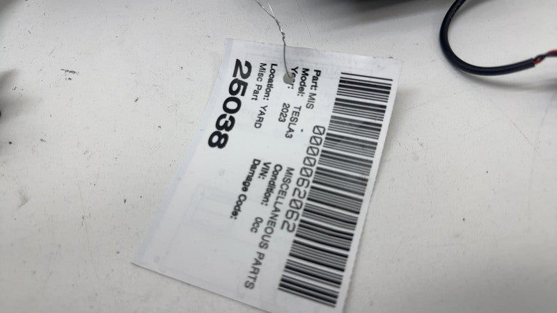 108127901F ⭕ 2017-2023 Tesla Model 3 Front Right 1st Row Seat Belt & Retractor 1081279-01-F