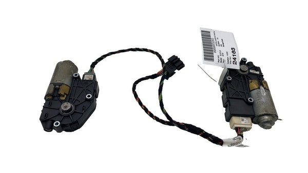 Mercedes-Benz GLE350 Panoramic Sunroof Sun Shade Motor +  Wire Harness Connector