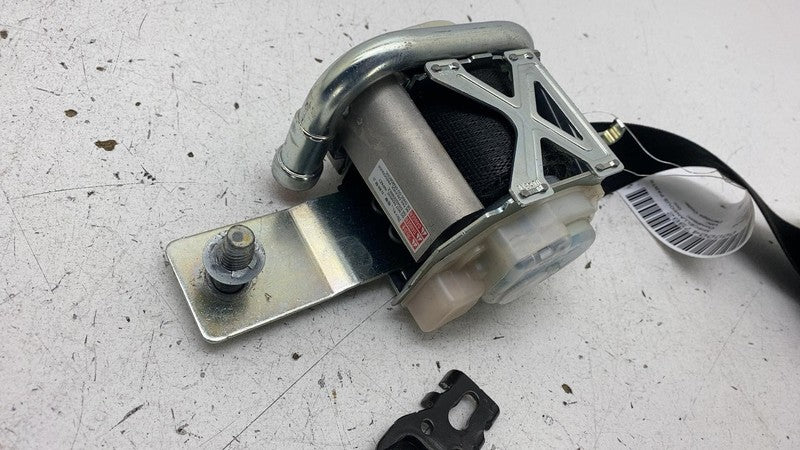 2012-2020 Tesla Model S Front Passenger Side 1st Row Seat Belt & Retra