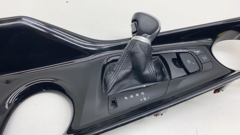 ⭕ 18-22 Toyota C-HR Transmission Gear Shifter Gaiter & Surround Trim Auto CVT