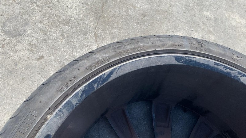 ⭕ 16-20 Model X Turbine Wheel Rim 22x9.0J +35MM w/ Tire 265/35ZR22 102