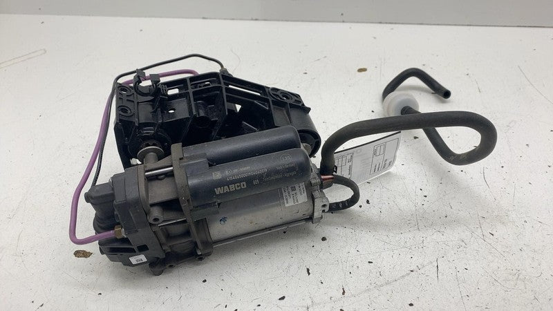 ⭕16-20 Model X Air Suspension Compressor Pipe Line Intake Valve Block 