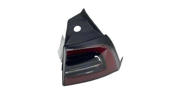 ⭕ 21-24 Model Y Rear Right Outer Exterior Taillight Tail Lamp 4-Pin 15